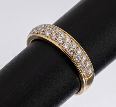 14 kt Gold Brillant-Ring, GG 585/000, 2-reihig mit Brillanten ausgefasst zus. ca. 0.99 ct feines Weiß-Weiß/vs-si, RW 54, ca. 3.2g
