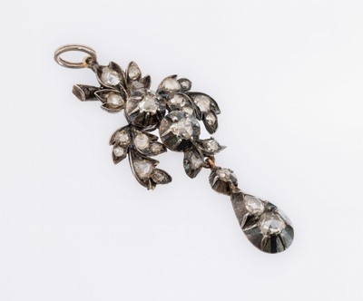 14 kt Gold Diamant-Anhänger, um 1820, GG 585/000 und Silber, verbödete Diamantrosen zus. ca. 1.0 ct Weiß-l.get.Weiß/p1, bewegl. gearbeitet, ...