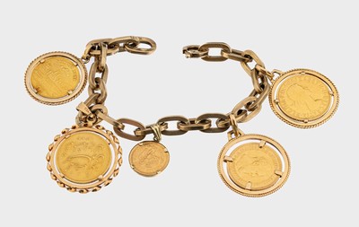 8 kt Gold Münz-Armband, GG 333/000, Armbandaus länglich ovalen Gliedern, bewegl. abgehängt, 1 x lose in GG 585/000 gefasster Sovereign, 1958, 1 x ...