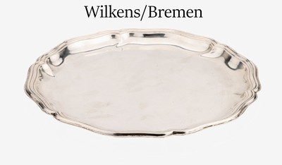 Anbietteller, 830er Silber, deutsch, 1930erJahre, Fahne geschwungen, D. ca. 28 cm, Hersteller Wilkens/Bremen, ca. 333 g