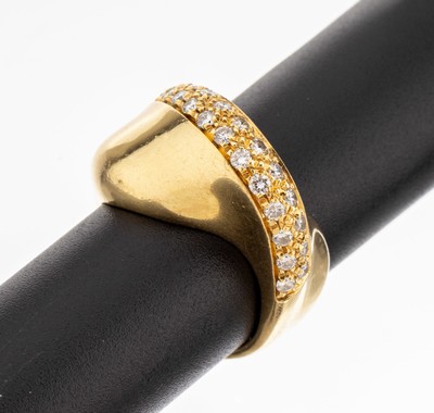 18 kt Gold Brillant-Ring, GG 750/000, aussergewöhnliche Gestaltung, 26 Brillanten zus. ca. 0.26 ct Weiss/si, RW 56, ca. 11.7 g