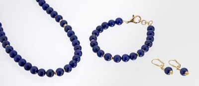 Lapislazuli-Schmuckset, 925er Silber verg.,Lapislazuli-Kugeln, D. ca. 8.2 mm, best. aus: 1 Collier, L. ca. 50 cm, 1 Armband, L. ca. 19 cm, und 1 ...