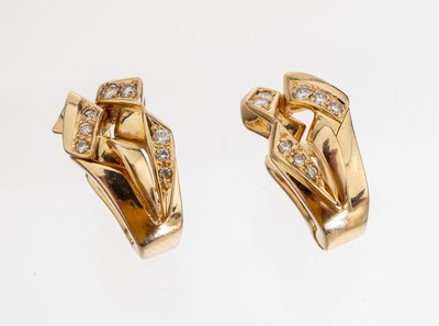 Paar 14 kt Gold Brillant-Ohrstecker, GG 585/000, außergewöhnliche Gestaltung, 16 Brillanten zus. ca. 0.25 ct Weiß/si, ca. 8.0 g, Clipbrisur