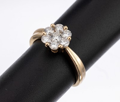 14 kt Gold Brillant-Ring, GG 585/000, 7 Brillanten in Blütenform gefasst zus. ca. 1.0 ct feines Weiss-Weiss/p, RW 60, ca. 5.2 g