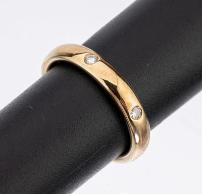 14 kt Gold Brillant-Ring, GG 585/000, 6 Brillanten zus. ca. 0.18 ct feines Weiss/vs (Angaben grav.), RW 53, ca. 4.9 g, Meistermarke unged.