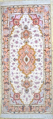 Täbriz fein(50 Raj), Persien, Ende 20.Jhd, Korkwolle mit Seide, ca. 160 x 76 cm, ca. 500.000 Kn/qm, EHZ: 2