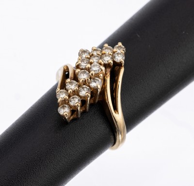 14 kt Gold Brillant-Ring, GG 585/000, in mehreren Ebenen 16 Brillanten zus. ca. 0.48 ct Weiss/p, RW 44, ca. 2.9 g