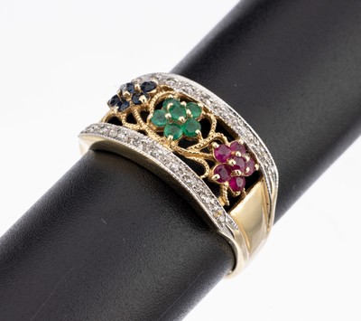 14 kt Gold Farbstein-Diamant-Ring, GG 585/000, Ringkopf durchbrochen, 6 rundfacett. Smaragde, 6 rundfacett. Saphire und 6 rundfacett. Rubine zus. ...