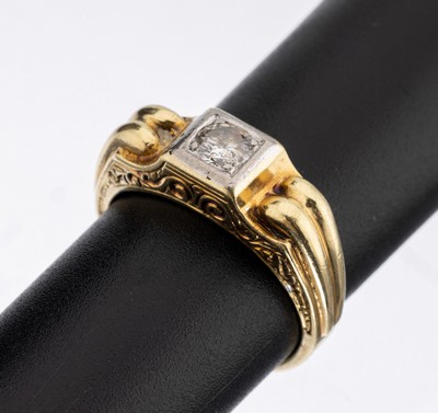 14 kt Gold Brillant-Ring, 1940/50er Jahre, GG 585/000, Brillant ca. 0.30 ct get.Weiß/p, seitl. grav., RW 57, ca. 6.5 g