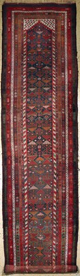 Kurdischer Dorfteppich, Persien, um 1900, Wolle auf Wolle, ca. 493 x 118 cm, EHZ: 3