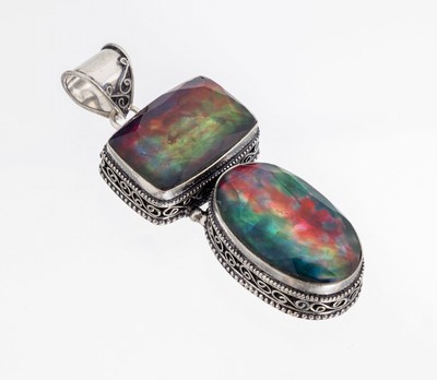 Ammolit-Anhänger, 925er Silber, 2 facett. Ammolite, Fundort Alberta/Kanada, mit prächtigem Farbspiel in violett, rot, grün, gelb und blau, ...