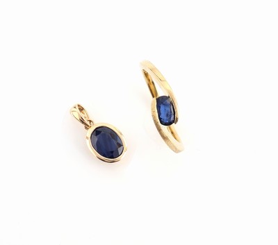 14 kt Gold Saphir-Schmuckset, GG 585/000, best. aus: 1 Ring, RW 54, ovalfacett. Saphir ca. 0.50 ct, und 1 Anhänger, ovalfacett. Saphir ca. 2.00 ct, ...