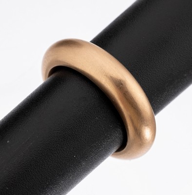 18 kt Gold Ring, RG 750/000, sat., schwere massive Ausführung, RW 58, ca. 20.1 g