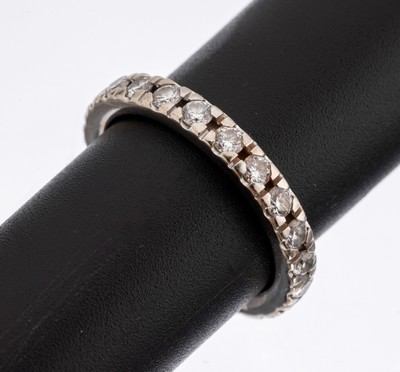 18 kt Gold Brillant-Memoryring, WG 750/000,26 Brillanten zus. ca. 1.30 ct feines Weiß/vs,RW 59, ca. 5.9 g