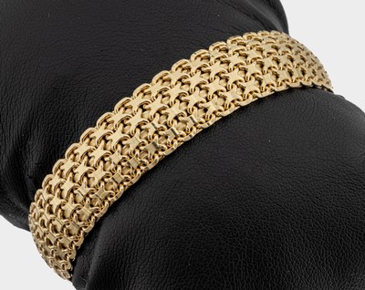 14 kt Gold Armband, GG 585/000, Oberfläche strukturiert, L. ca. 19 cm, Kastenschloss mit Sicherheitsacht, ca. 35.6 g
