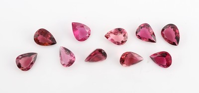 Lot 10 lose Turmaline, zus. ca. 8.4 ct, facett. Tropfenschliff, in versch. Größen und Farbnuancen