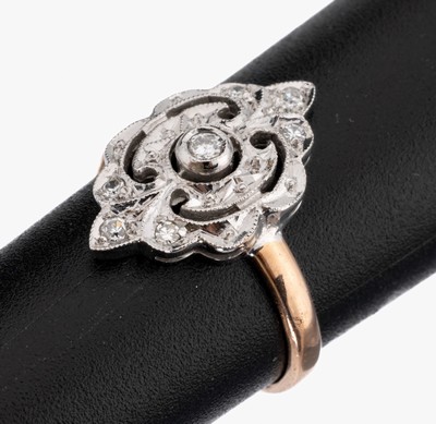14 kt Gold Diamant-Ring, RoseG/WG 585/000, 1 Brillant und 6 8/8-Diamanten zus. ca. 0.08 ct Weiß/si, ca. 2.7 g, RW 47.5