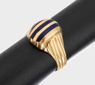 18 kt Gold Lapislazuli-Ring, GG 750/000, gepr., eingeschliffene Lapislazulistreifen, z.T. abgetragen, ca. 9.3 g, RW 67