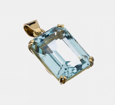 14 kt Gold Aquamarin-Anhänger, GG 585/000, rechteckig facett. Aquamarin ca. 17 ct, ca. 19x 14 x 10 mm, ca 6.4 g
