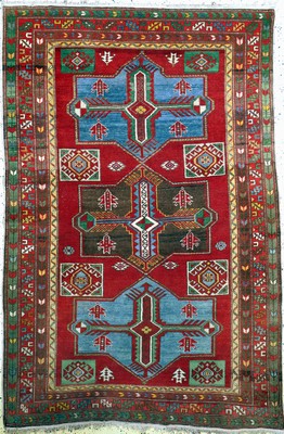 Kazak alt, Kaukasus, Anfang 20.Jhd, Wolle auf Baumwolle, ca. 206 x 140 cm, EHZ: 2