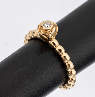14 kt Gold Brillant-Ring, GG 585/000, außergewöhnliche Gestaltung, Ringkopf mit vollplastischer Rose, 1 Brillant ca. 0.05 ct Weiß/si, RW 56, ca. ...
