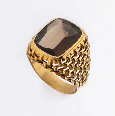 18 kt Gold Rauchquarz-Ring, GG 750/000, außergewöhnliche Gestaltung, durchbrochen, Rauchquarz im Bufftopschliff, RW 65, ca. 10.8 g