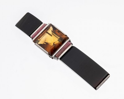 Art Deco Onyx-Citrin-Brosche, 1930er Jahre, 935er Silber, asymmetrisch, strenge Formsprache, Citrin im Treppenschliff, ca. 7.8x 1.8 cm, Meistermarke ...