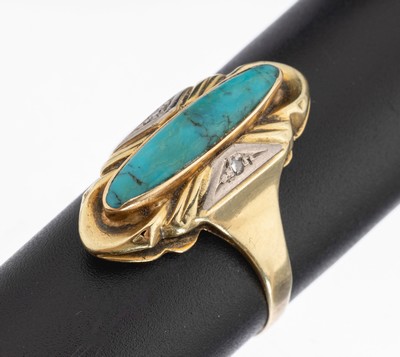 14 kt Gold Türkis-Diamant-Ring, GG 585/000,Türkismatrix in Navetteform, nat. Merkmale, 2 kl. Diamantrosen in WG gefasst, ca. 5.8 g, RW 68