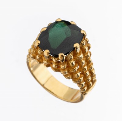 18 kt Gold Turmalin-Ring, GG 750/000, abstrakte Gestaltung, Turmalin im Bufftop Cut ca. 8.00 ct, RW 65, ca. 18.0 g, Meistermarke GOLDBAUR