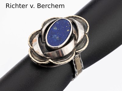 Richter v. Berchem Lapislazuli-Ring, Silberund GG, ovale Lapislazuliplatte, RW 56, sign.