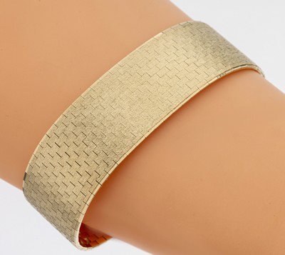 14 kt Gold Armband, GG 585/000, B. ca. 2 cm, L. ca. 19 cm, Kastenschloss mit 2 Sicherheitsachten, ca. 62.2 g