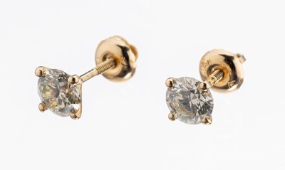 14 kt Gold Brillant-Ohrstecker, GG 585/000,2 Brillanten zus. ca. 1.18 ct light yellowish gray/vs2, AIG Expertise anbei