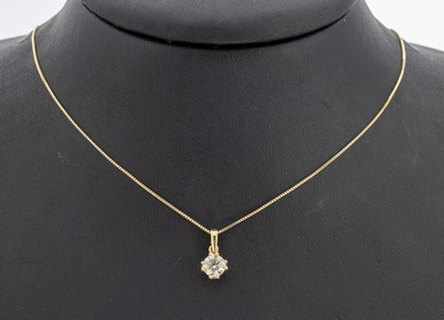 14 kt Gold Brillant-Anhänger, GG 585/000, ein Brillant ca. 0.71 ct natural fancy yellow/si1, AIG Expertise anbei, an Kette L. ca. 42 cm, ca. 1.8 g