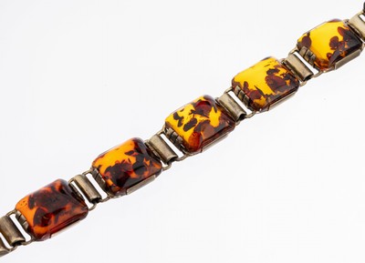 Art-Deco-Armband, 830er Silber vergoldet, um 1930, deutsch, Bernstein mit Inclusen, L. ca. 17.5 cm, Kastenschloss mit Sicherheitsacht