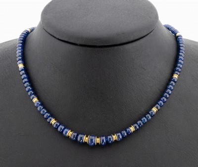 18 kt Gold Saphir-Collier, Schließe und Zwischenelemente GG 750/000, verlaufende Saphirrondelle, L. ca. 43 cm, Hakenschließe