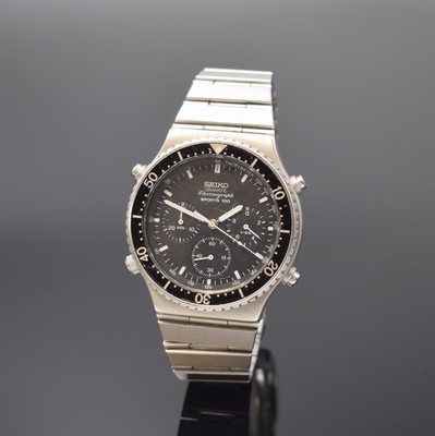 SEIKO Sports 100 Herrenchronograph Referenz 7A28-7040 in Stahl, Japan um 1980, quarz, Boden verschr., Seiko Gliederband m. Faltschl., Lünette m. ...