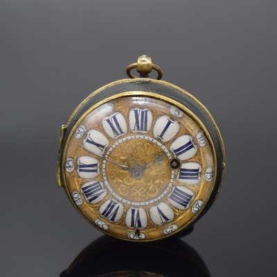 DUTENS A PARIS Oignon Spindeluhr, Frankreich um 1700, Leder-bezogenes Messinggeh., verg. Zifferbl. m. Emailkartuschen f. Std. u. Minuten, ...