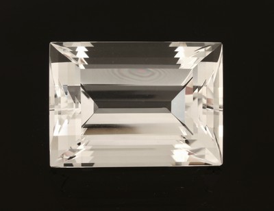 Bergkristallrechteck, im Ceylonschliff, feinste Qualität und Reinheit, ca. 47.6 x 34 mm, ca. 65.9 g, ca. 329.5 ct, Schmuck- und Sammlerstein, ...
