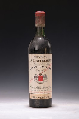 1 Flasche 1967 Chateau La Gaffeliere, Saint Emilion 1er Grand Cru classé, upper mid shoulder, 0.75l, orig. Verkorkt und unverkostet