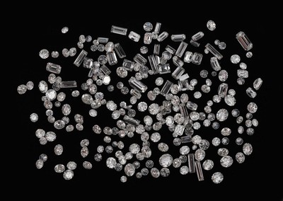 Lot lose Diamanten zus. 17.78 ct feines Weiß- Weiß/vs-p, Brillanten in versch. Größen zus. 11.58 ct, Baguettes und Radianten zus. 6.20 ct, ...