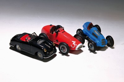 3 Schuco-Autos: Grand Prix Racer 1070, rot lackiert, Federwerk, L. ca. 16cm, Schuco Studio 1050, blau lackiert, Federwerk, L. ca. 14cm; Schuco Sport ...