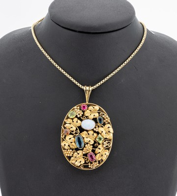 14 kt Gold Farbstein-Anhänger/-Brosche, GG 585/000, Idar-Oberstein 1960er Jahre, bez. Handarbeit, Weinlaub- und Weintraubendekor, facett. ...