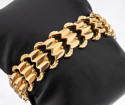 18 kt Gold Armband, Rose-G 750/000, total ca. 26.9 g, L. ca. 19.5 cm, B. ca. 2 cm Kastenschloß mit Sicherheitsacht