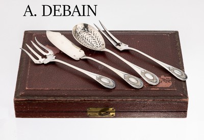 4-teiliges Petits-Fours-Vorlegebesteck, Frankreich um 1900, 950er Silber, MeistermarkeA. DEBAIN, klassizistischer Dekor mit freiem Monogrammfeld, ...