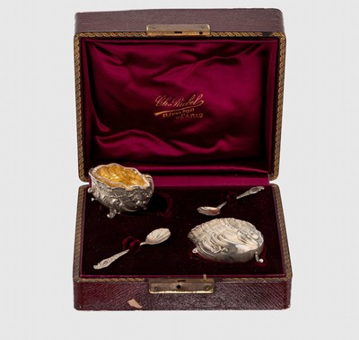 Paar Gewürzschälchen in Muschelform, Frankreich um 1890/1900, 800er Silber, Innenvergoldung, orig. Glaseinsätze, orig. Löffel, in orig. ...