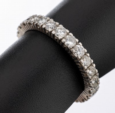 Platin Brillant-Memoryring, Pt gepr., rundum bes. mit 25 Brillanten zus. ca. 1.70 ct Weiß/si, RW 58, ca. 3.8 g