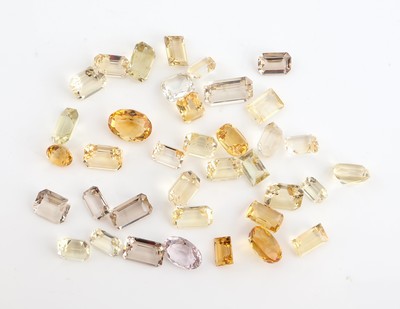Lot lose facett. Citrine, zus. 105.57 ct, in versch. Größen, Farben und Schliffformen