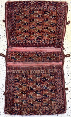 Tekke Dopelttasche antik, Turkmenistan, um 1900, Wolle auf Wolle, ca. 100 x 55 cm, EHZ: 3,aus Sammlungsauflösung