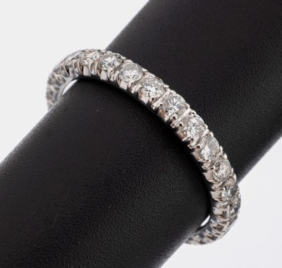 14 kt Gold Brillant-Memoryring, WG 585/000,27 Brillanten zus. ca. 1.20 ct (grav.) feines Weiß-Weiß/vs-si, RW 55, ca. 2.5 g
