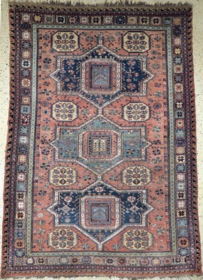 Antiker Sumakh, Kaukasus, um 1900, Wolle auf Wolle, ca. 273 x 195 cm, EHZ: 2
